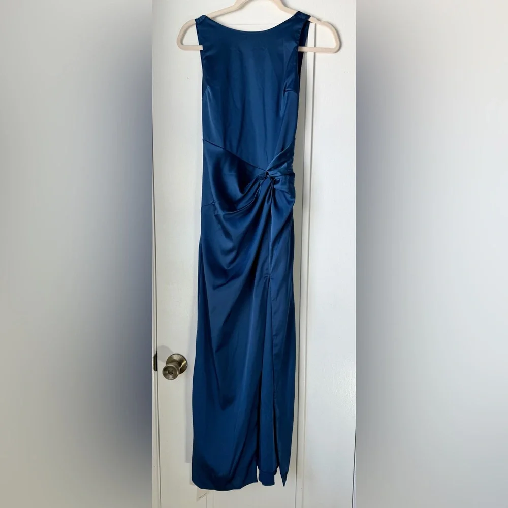 Abercrombie & Fitch Navy Maxi Dress. Size XSP. New with tags